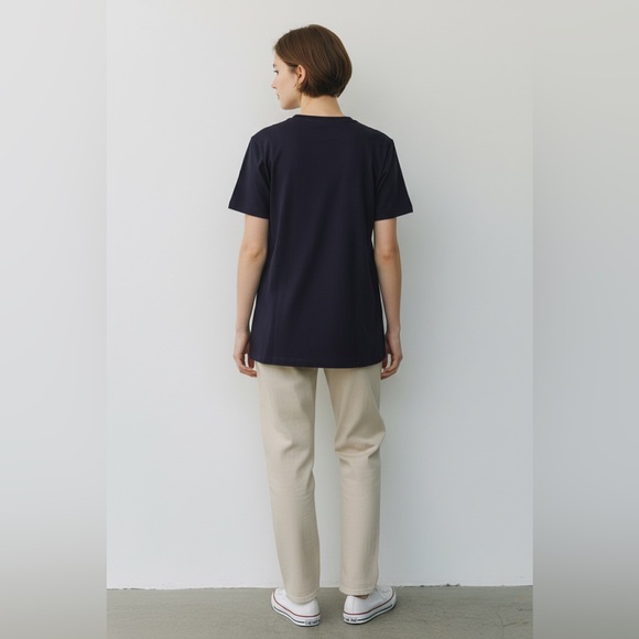 LOGO Principles Relaxed Fit Top - Picture 2 of 4